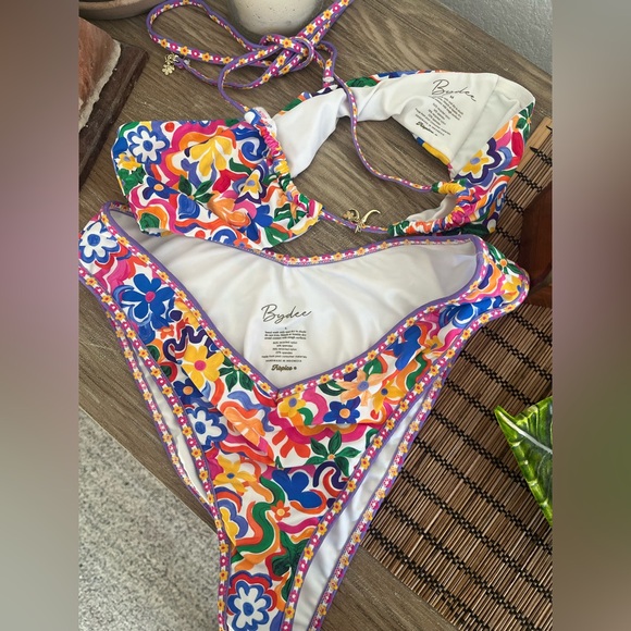 Bydee Salsa Tropico bikini set - Panama Bottoms, Ibiza top like new - Picture 14 of 15